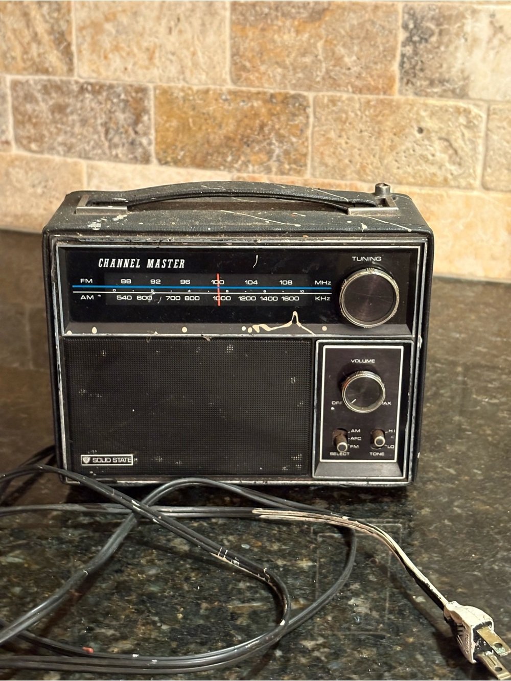 VTG Channel Master Solid State AM/FM radio (WORKS!)